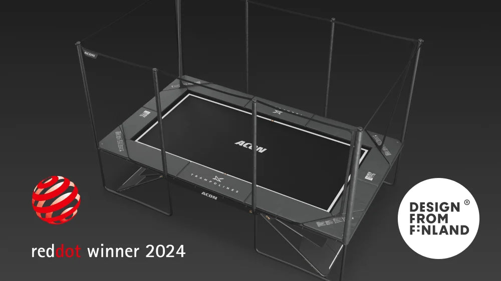 Trampoline rectangulaire Acon X avec le logo « Red Dot Award Winner 2024 » et le label « Design from Finland ».