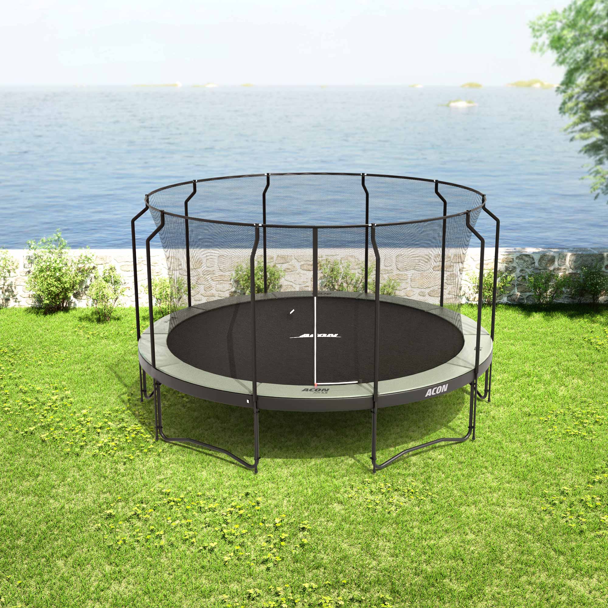 Trampoline ACON Air 4,6m avec Premium Enclosure dans le jardin.