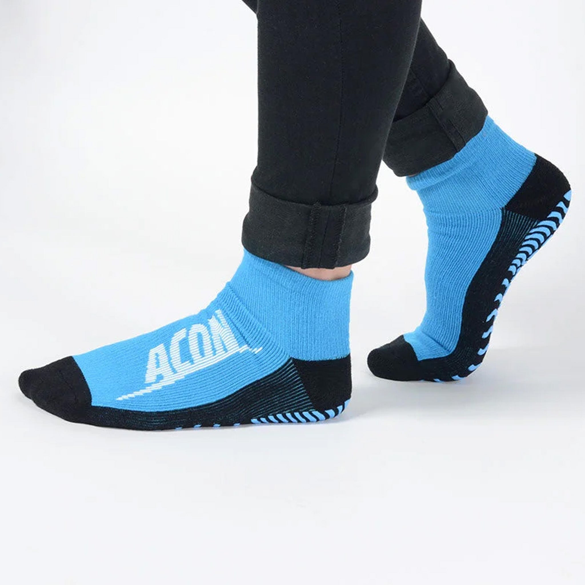 Chaussettes pour trampoline ACON vues de profil.