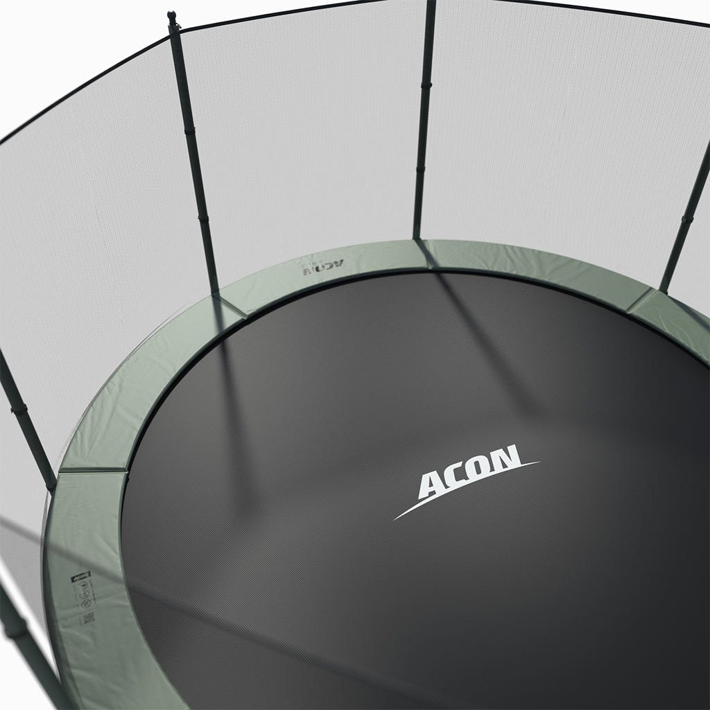 Détail d'un trampoline Acon avec une enceinte standard.