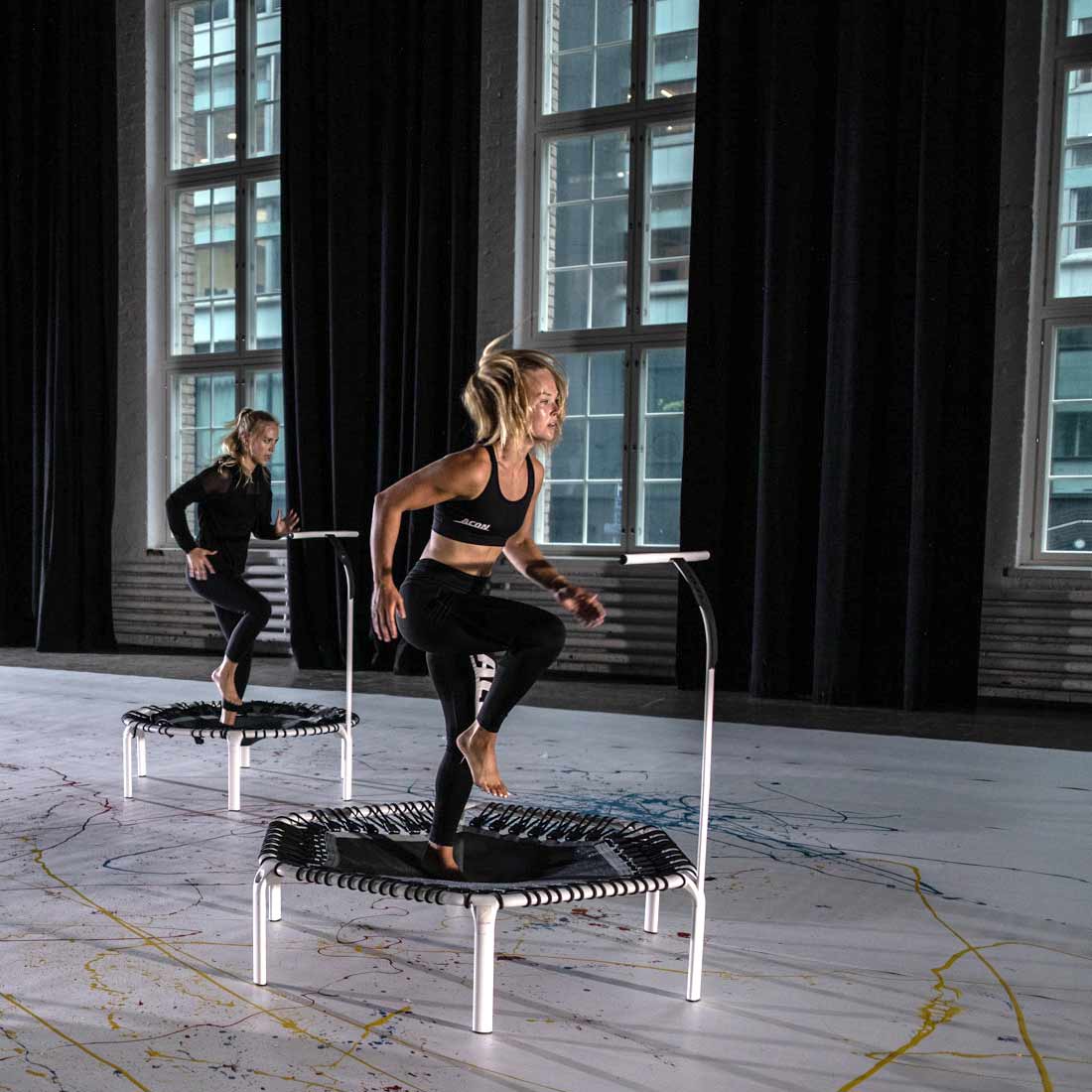 Exercice Acon FIT 1,41m avec trampoline Hexagone blanc.